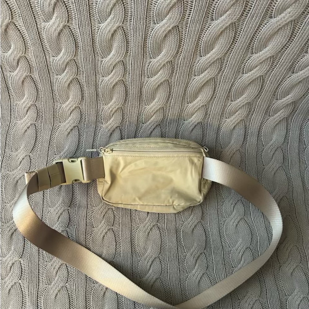 SOLD- Lululemon Cream Belt Bag - Picture 2 of 5